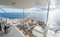 Azimut 74 with Fly Luxury Yacht! Azimut 74 Luxury Yacht° BILD 4