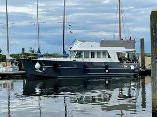 Beneteau Swift Trawler 42 BILD 1