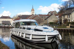 Nicols Sedan 1310 (Motorboot)