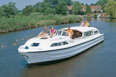 Le Boat Commodore PLUS (powerboat)