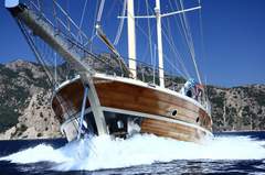 Turkish Motor sail Marmaris Gulet BILD 2