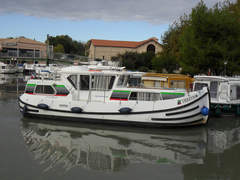 Les Canalous Pénichette 1020 FB (powerboat)