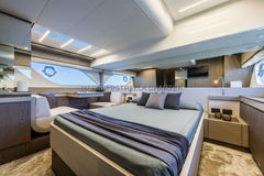 Ferretti Yachts 550 Celebre BILD 10