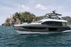 Azimut 68 Fly (powerboat)